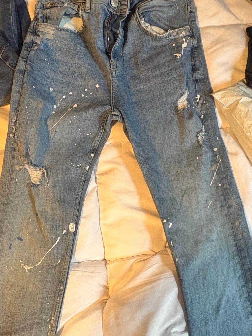 Zara women’s Slim Straight Blue Jeans with White Paint Splatter